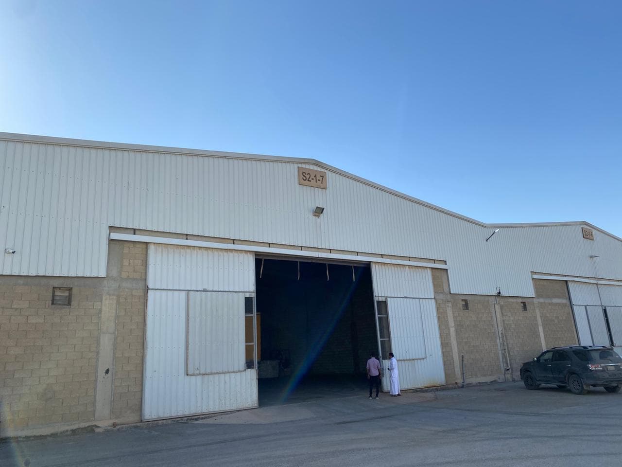 Exterior view of WH-10073 warehouse buildings in Al Sulay Riyadh